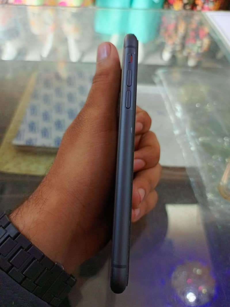 IPhone 11 2