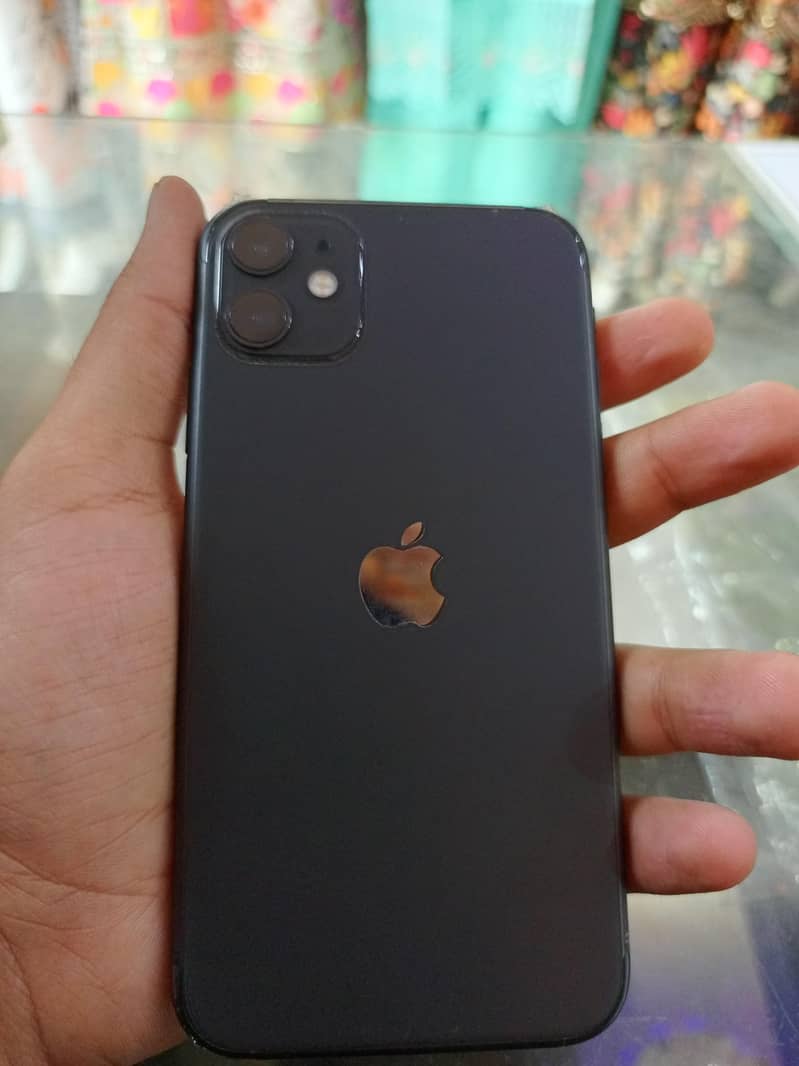 IPhone 11 4