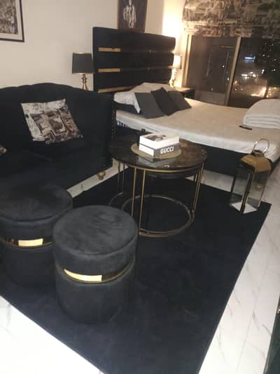 black center piece 10 by 10