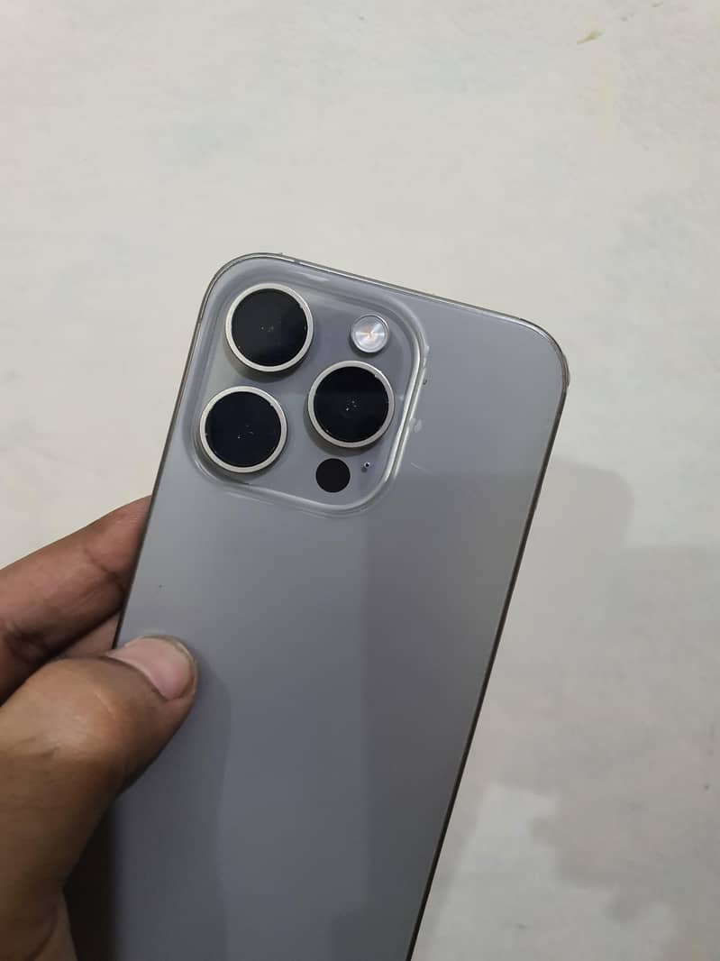 Iphone 15 Pro 3