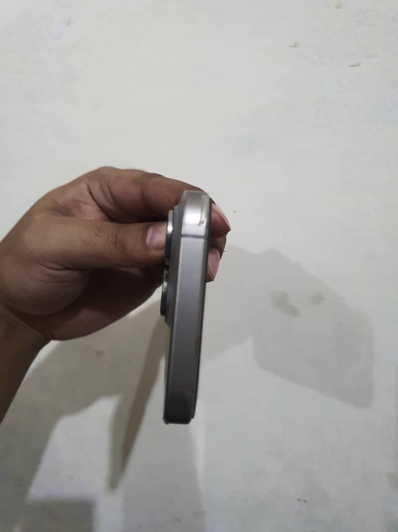 Iphone 15 Pro 4