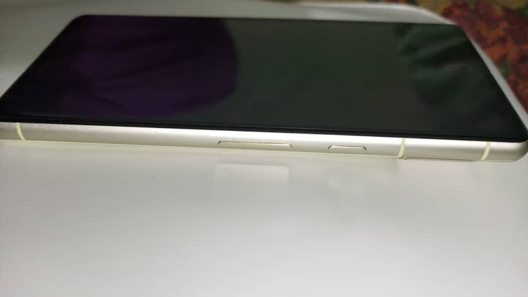 Google Pixel 7 5