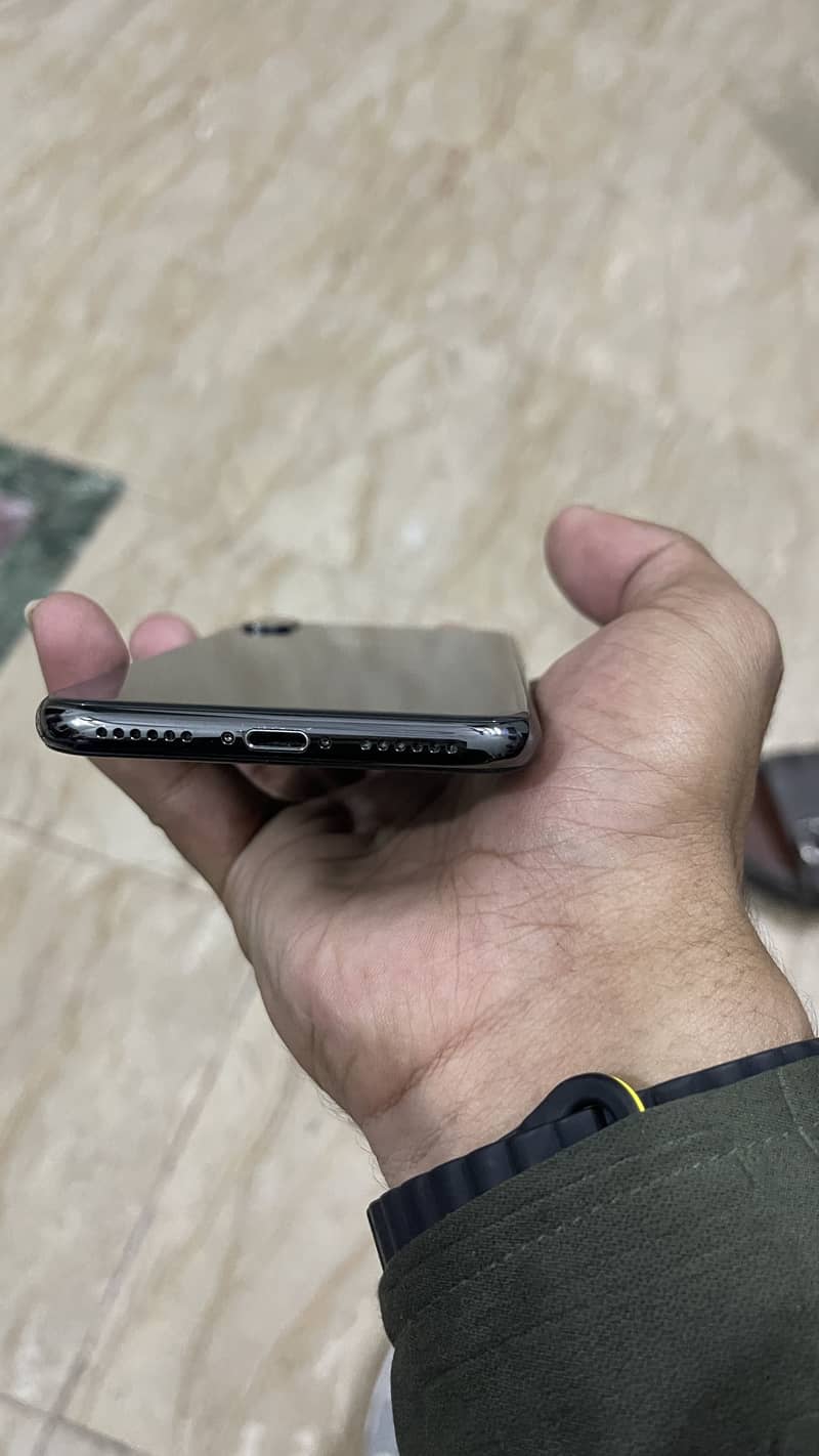 iphone x 4