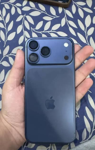 iPhone 17 pro max JV