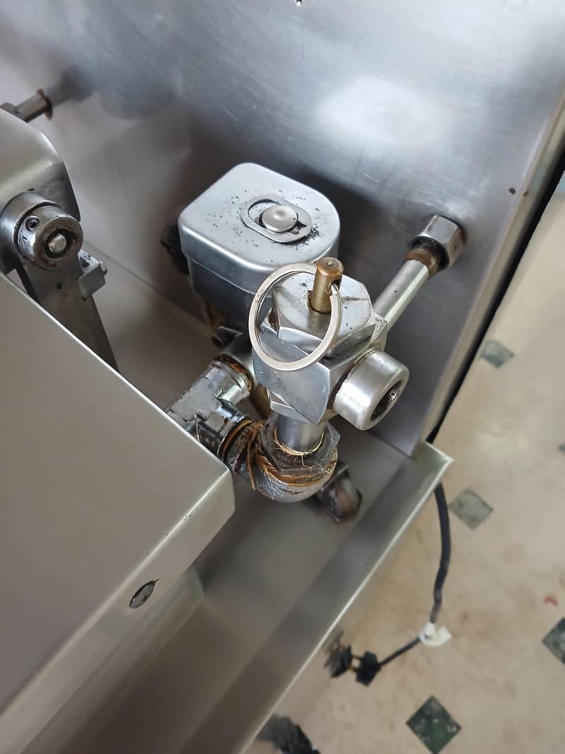 brost machine imported 13