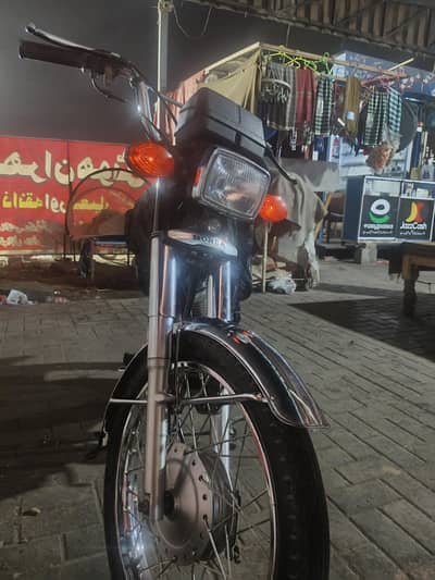 23 model ha 24 ki registerd ha first owner ha all okay ha