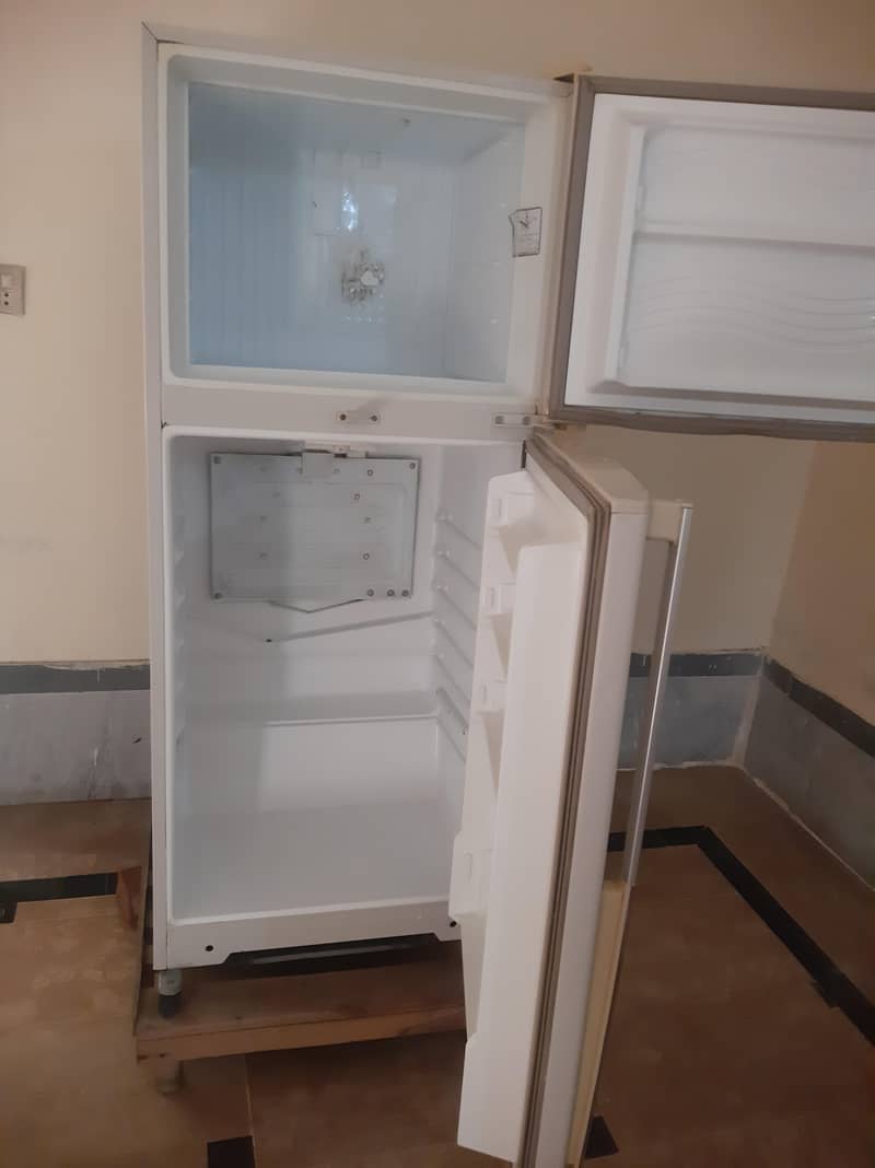 Refrigerator 1