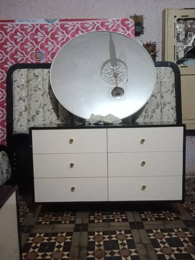 Pure sheesham bed