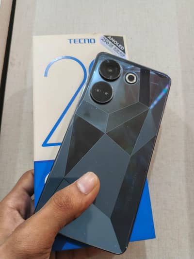 TECNO CAMON 20