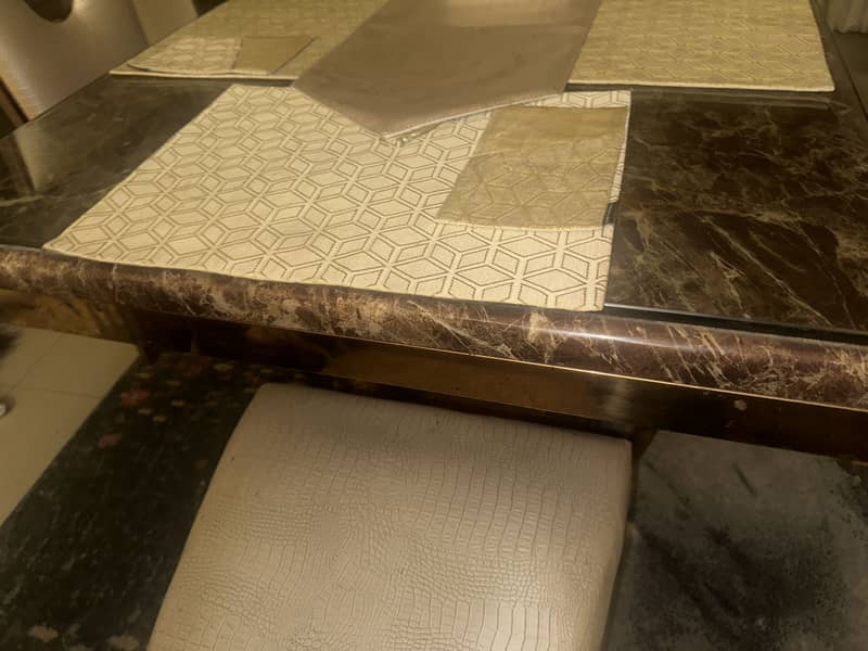 Dinning Table 5