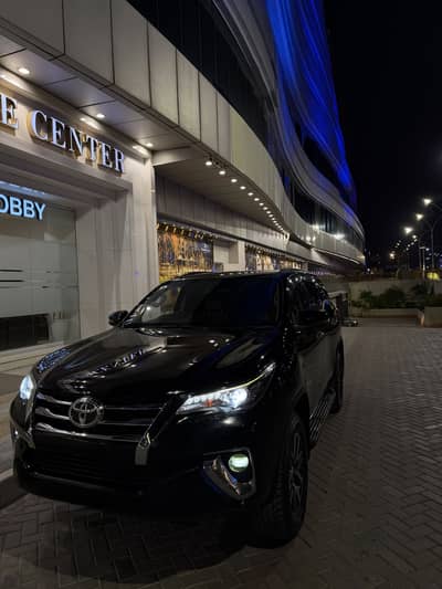 Toyota Fortuner Sigma 4