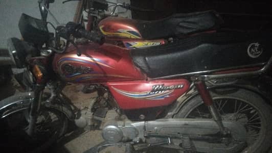 dhom bike for sale price 50k all ok 2011 model price 50k