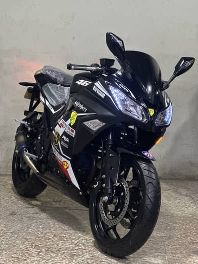 Kawasaki ninja 250cc 2024 model ( sports heavy bike )