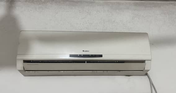 Gree AC in very good condition