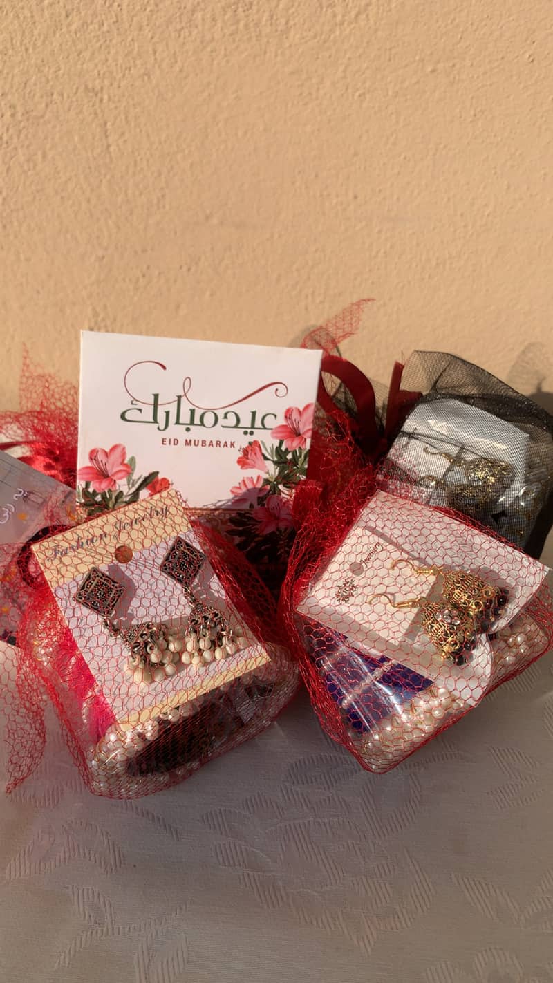 Best EIdi for someone 10