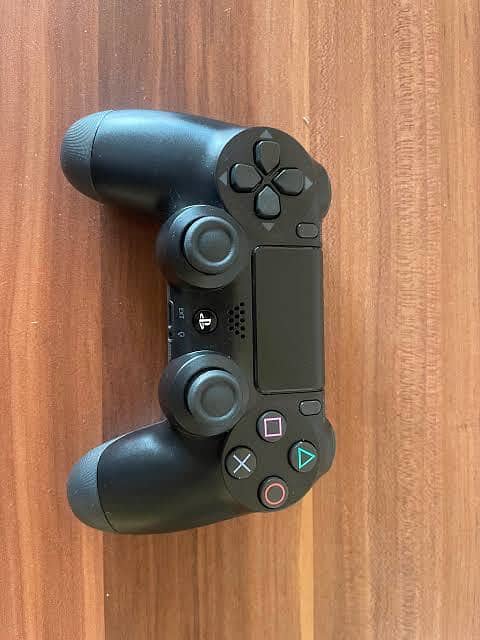 Original Ps4 controller 10/10 1