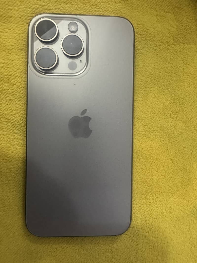 15 pro max 1