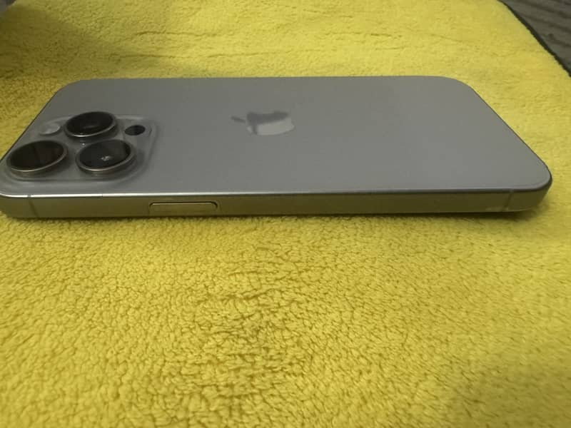 15 pro max 6