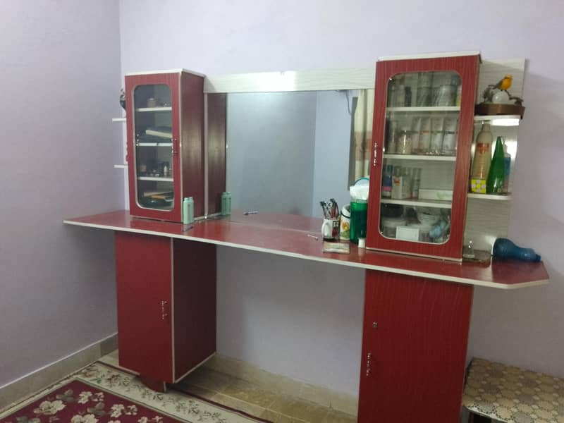 Cupboard 0