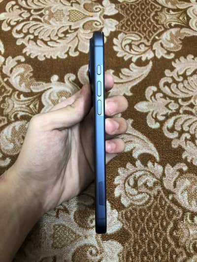 iPhone 17 promax 256Gb e-sim ( sim time available )