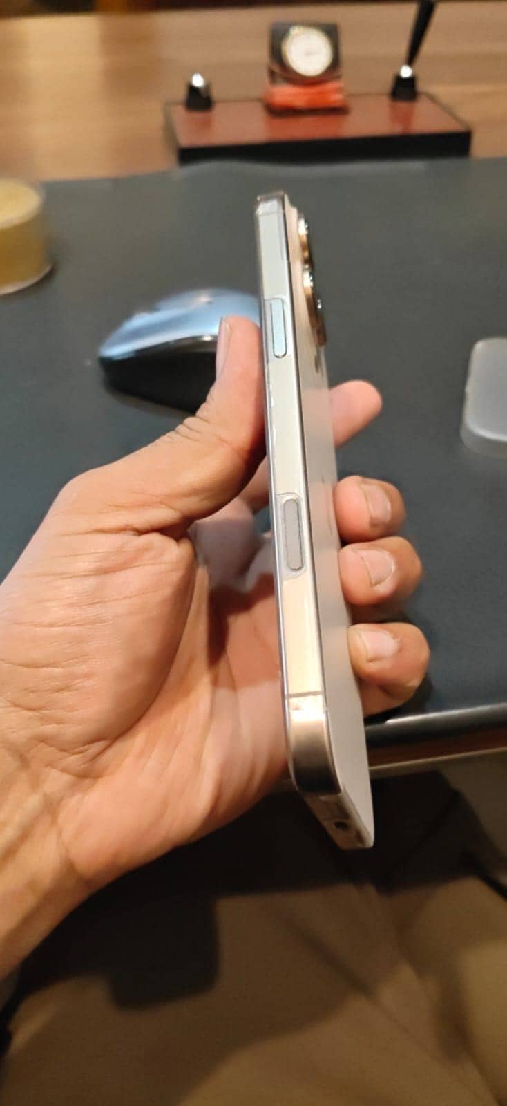 Iphone 16 pro max 4