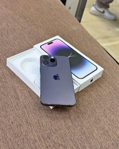 256gB   0300 7753077 14 Pro max