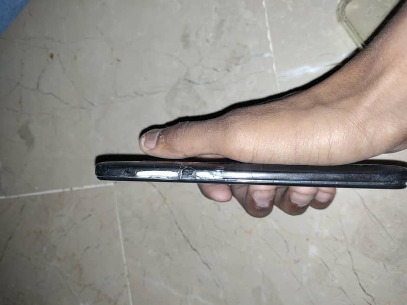 moto E5 6