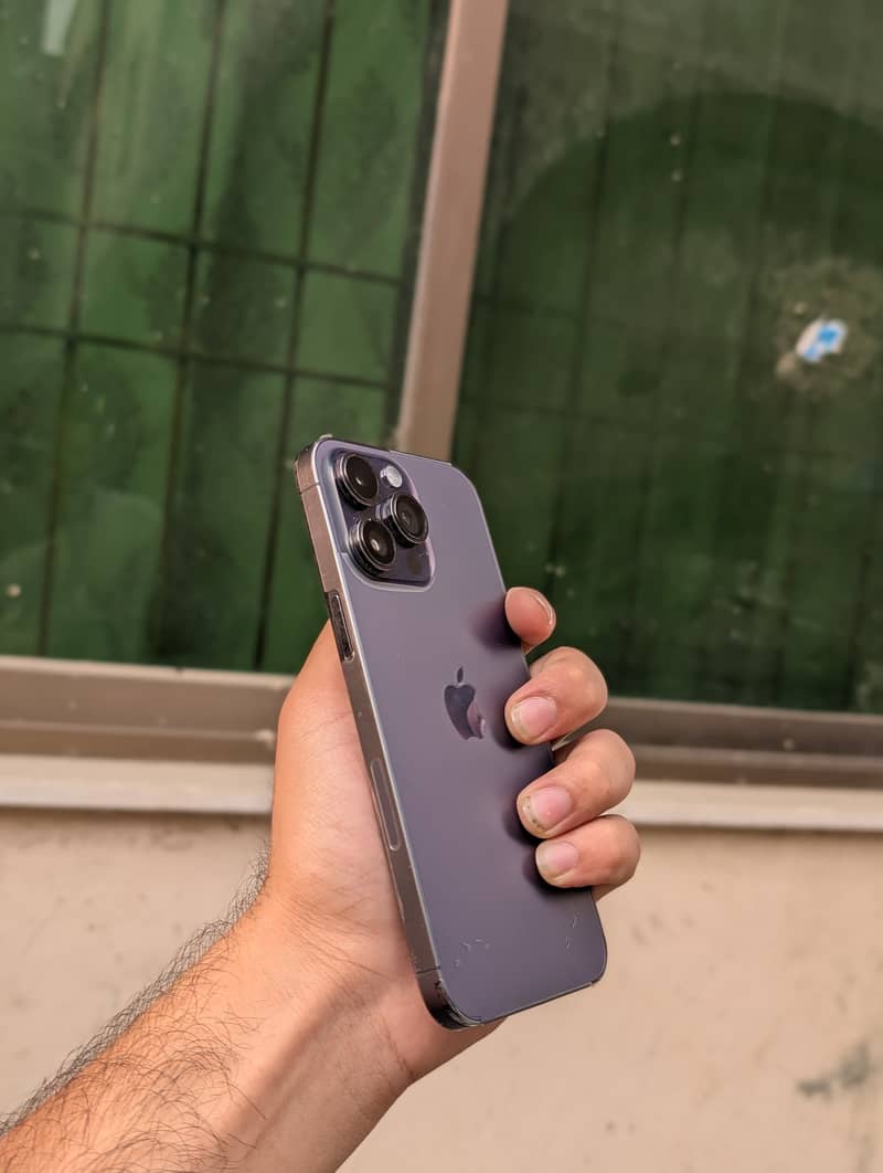 iPhone 14 Pro Max 3