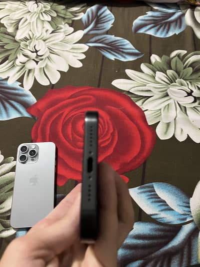 iPhone 15 pro max jv