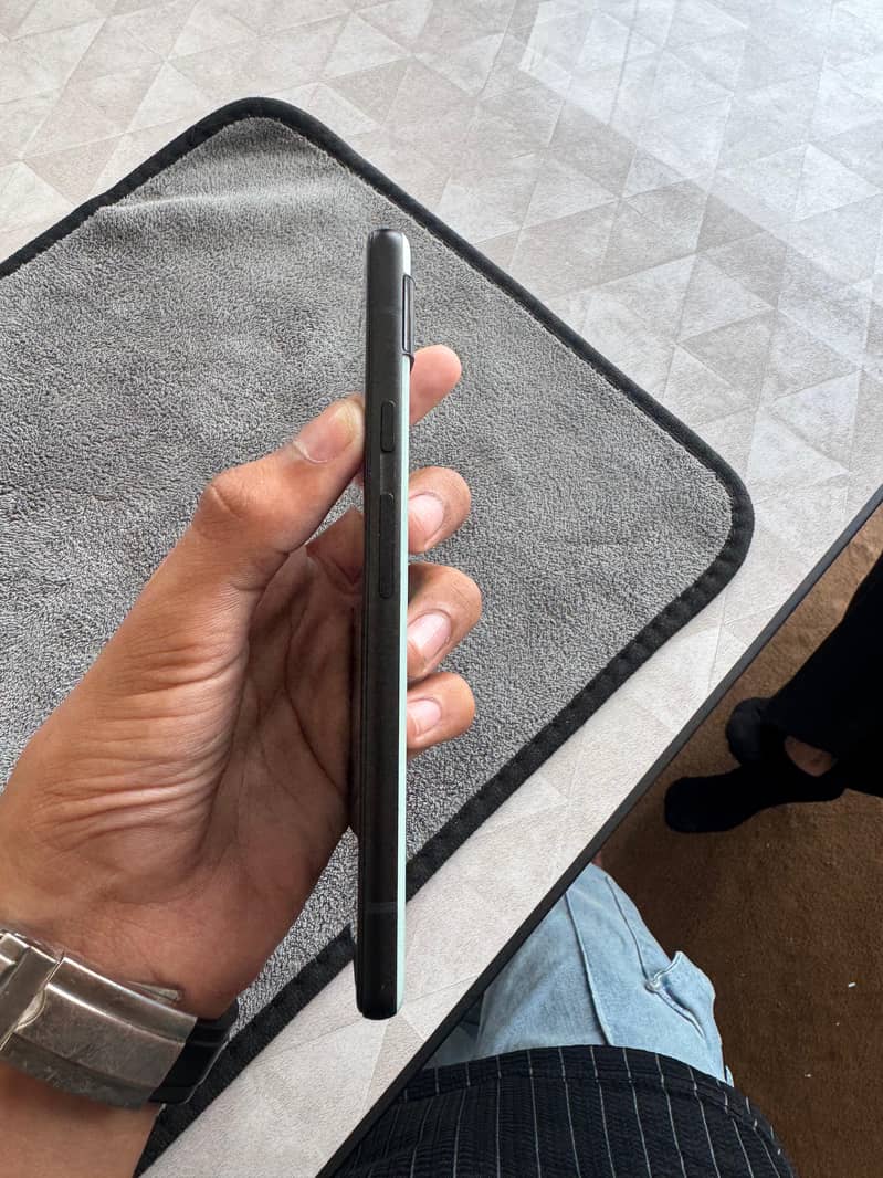 Google Pixel 6A 2