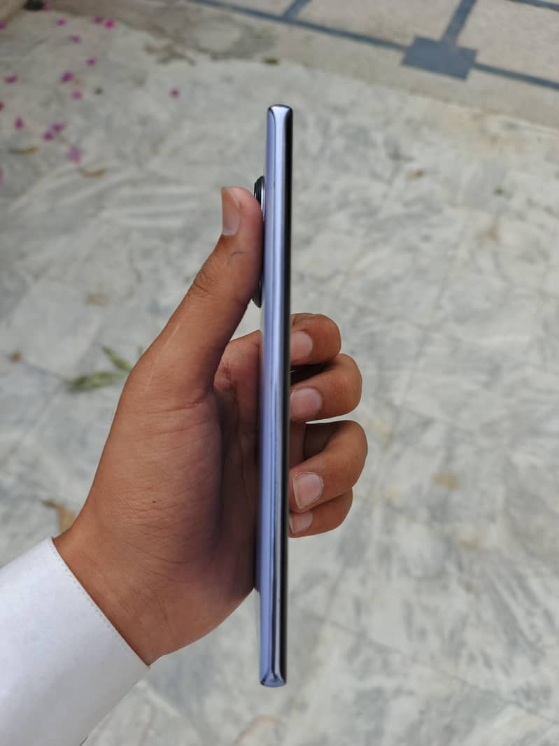 techno camon 30s 1