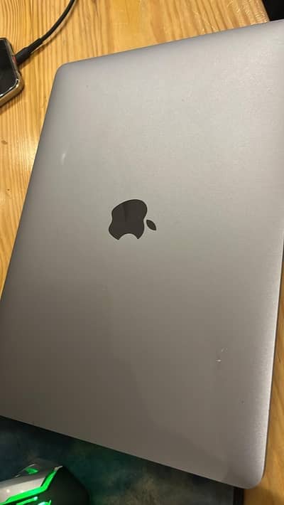 MacBook Pro 13-inch 2019 | i5 | 16GB RAM | 256GB SSD | Clean Condition