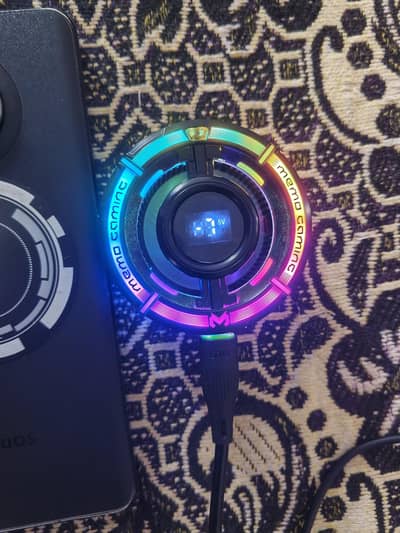 sharp Aquos r7 + cooling fan