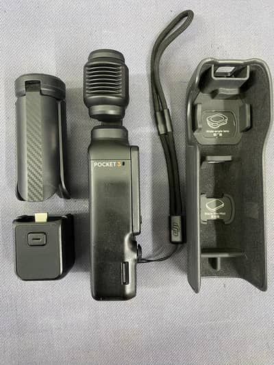 DJI Osmo Pocket 3 Full Kit 10/10 Condition + 128GB SD Card