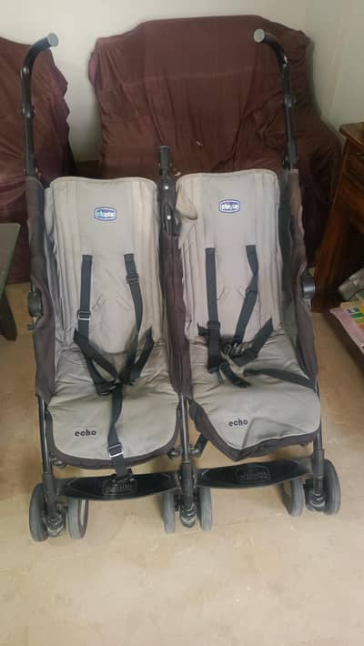 stroller / prame
