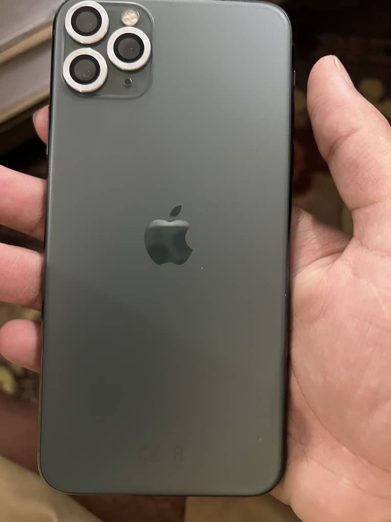 iPhone 11 Pro Max 4