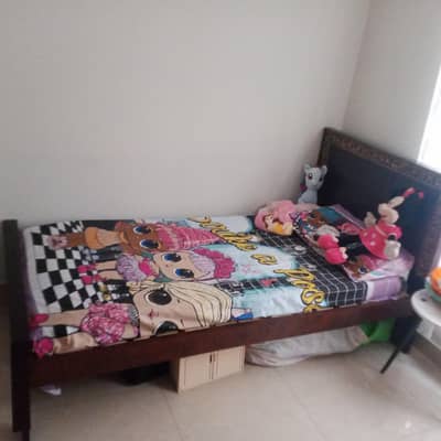 kids bed with mattress