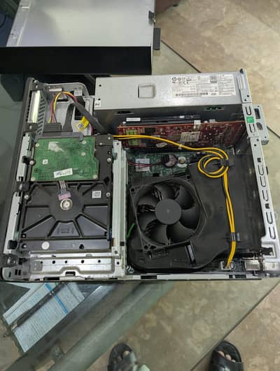 Gaming HP EliteDesk 705 G5 SFF with HP monitor 10/10 condition