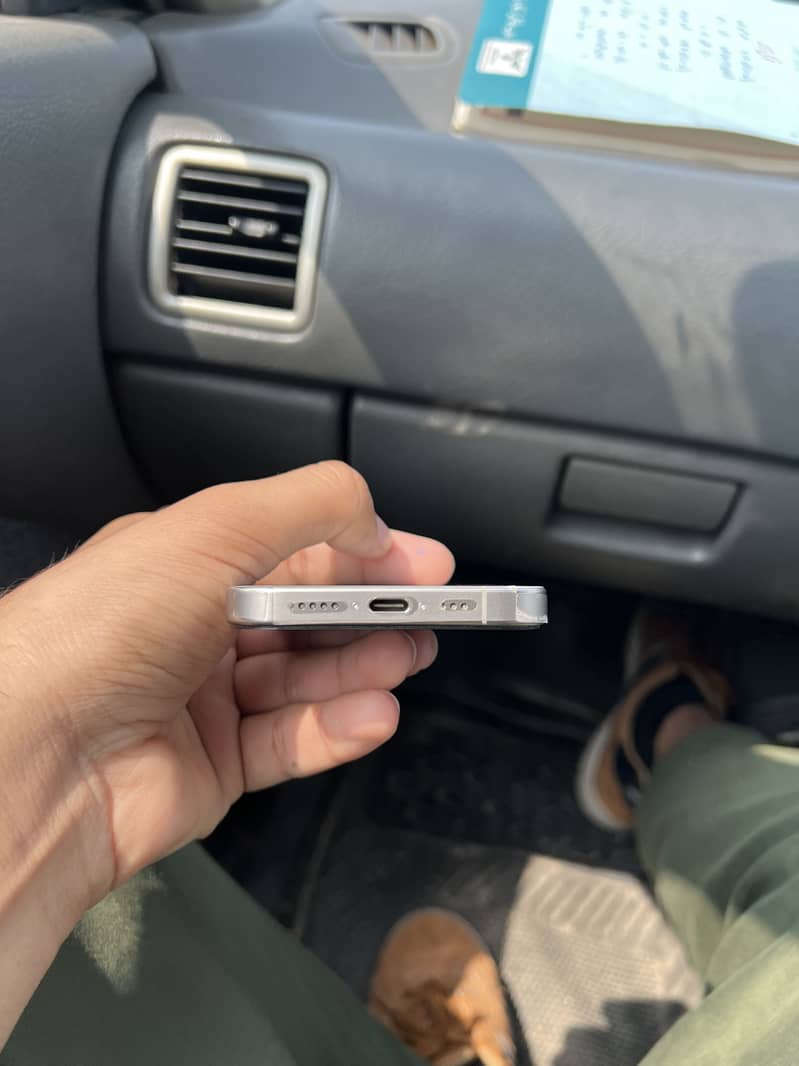 iPhone 15pro 4