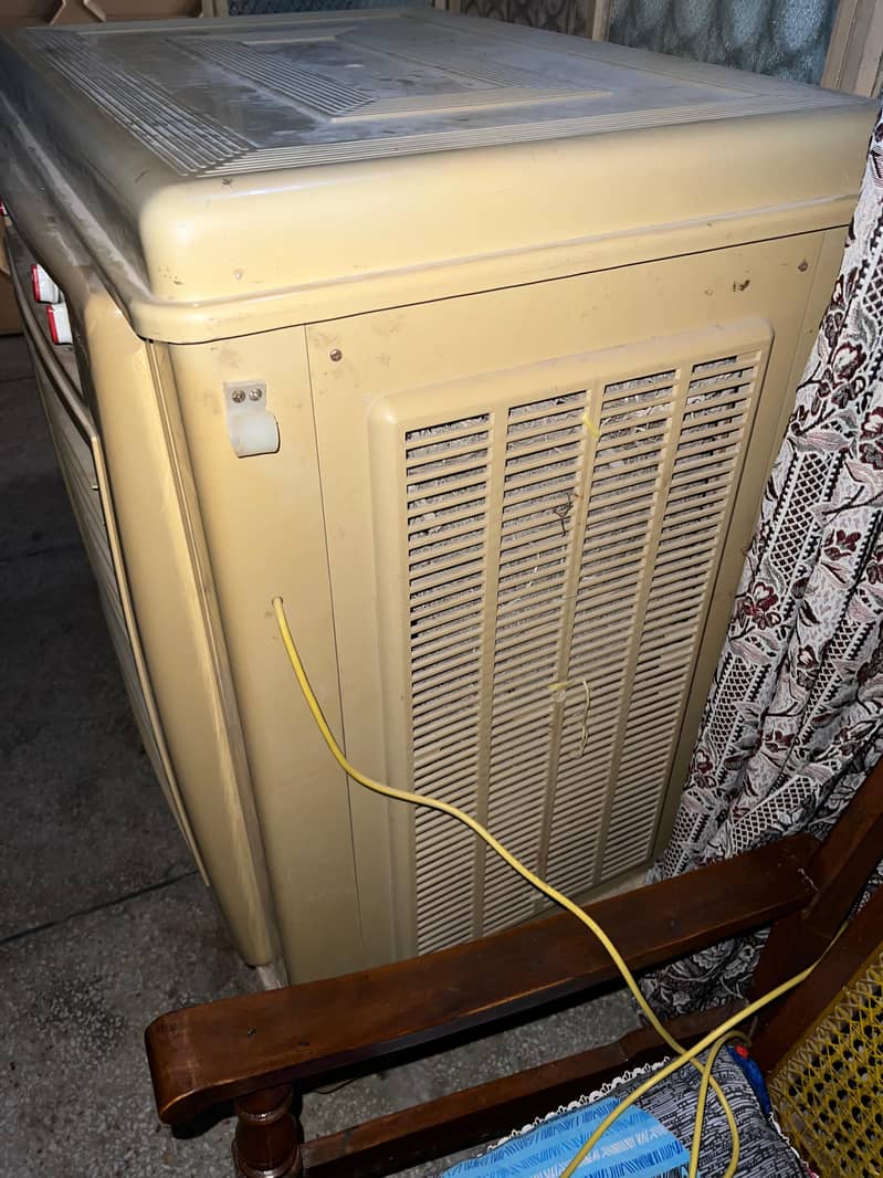 second hand coller 1