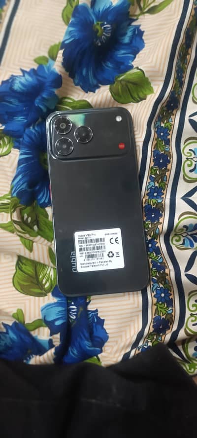 Nubia V80 pro