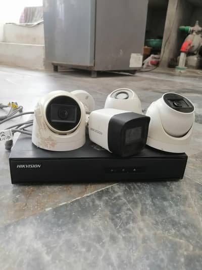 Hikivision DS-7204HGHI-F1