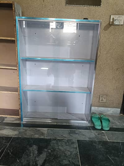 rack wood glass