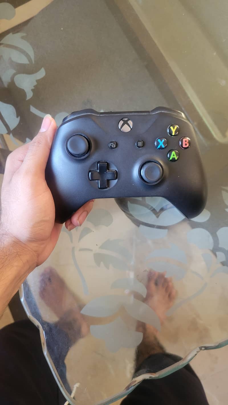 Xbox one original controller 0