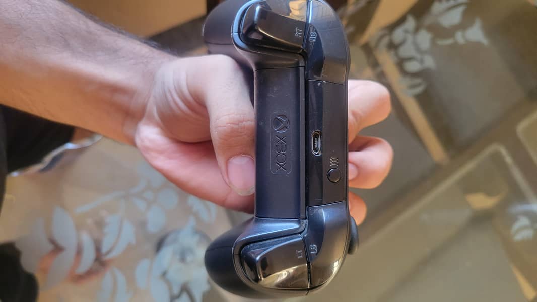 Xbox one original controller 1