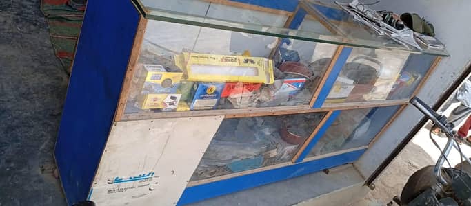 showcases and spare parts
