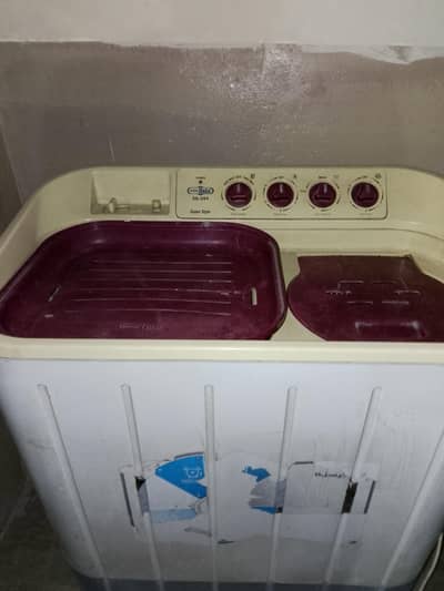 good candicon super Asia Sa 244 washing and spinner dryer