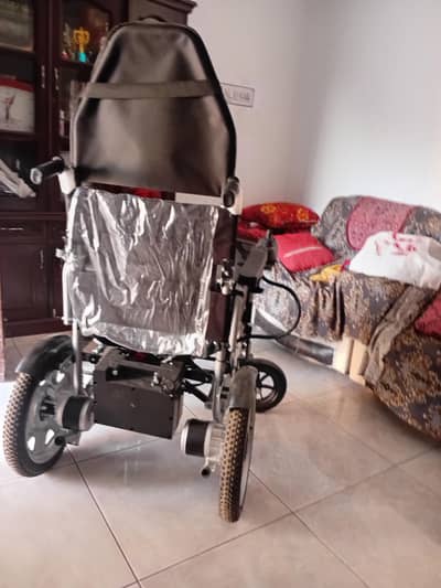 Electric wheelchair