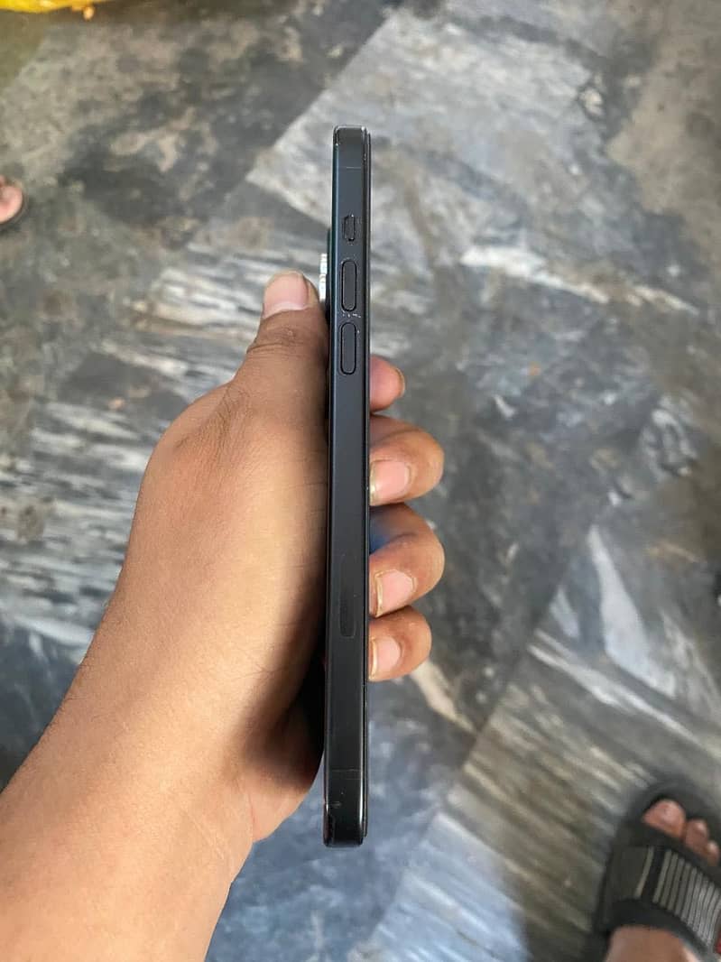 Iphone 15 plus 5