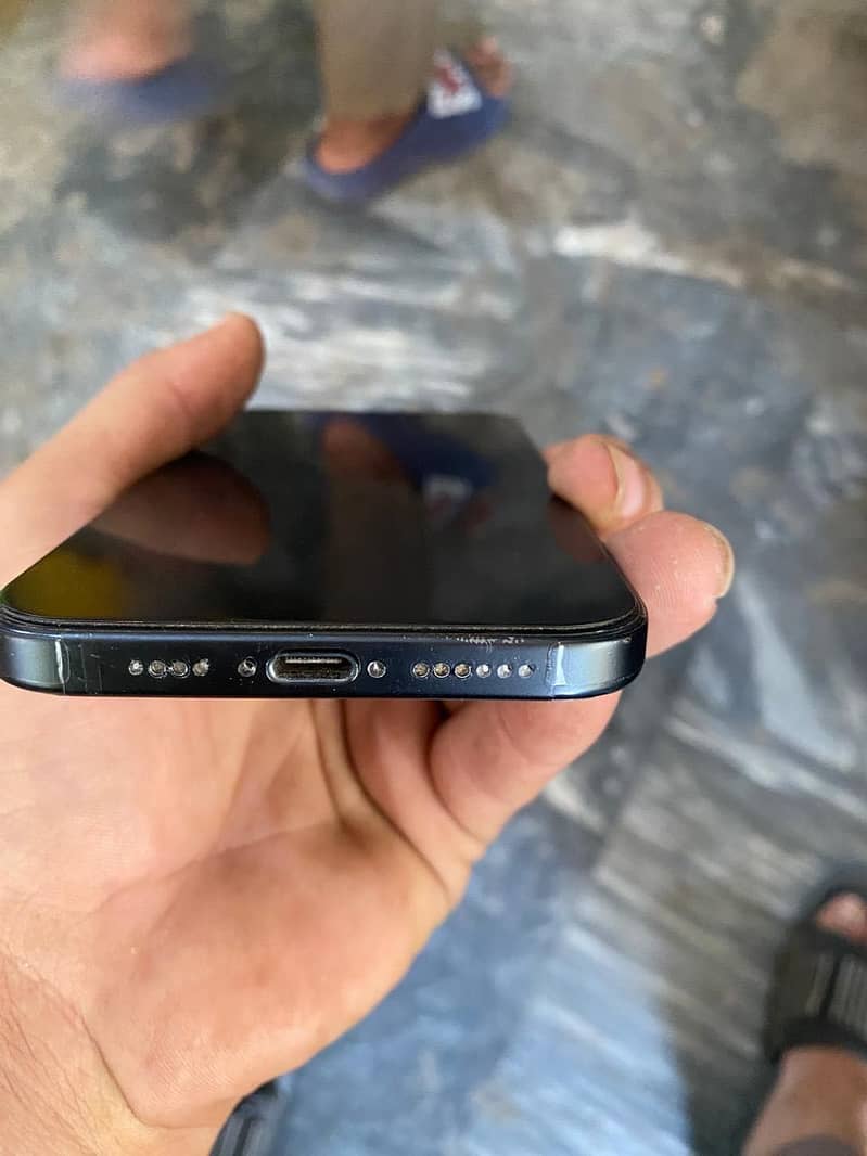Iphone 15 plus 6